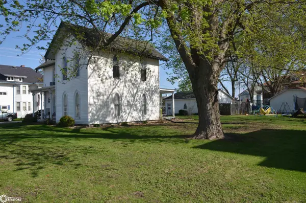 204 B AVE, Albia, IA 52531