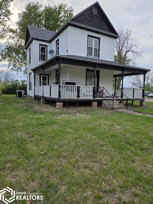 118 East ST, Orient, IA 50858