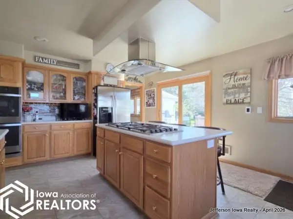 1101 W Adams ST, Jefferson, IA 50129