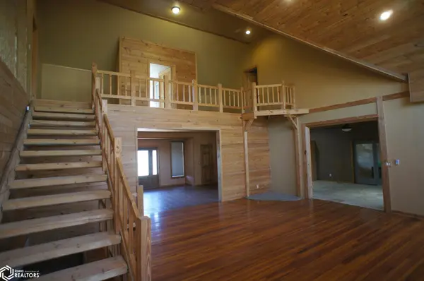 2502 Inkpaduta AVE, Webster City, IA 50595