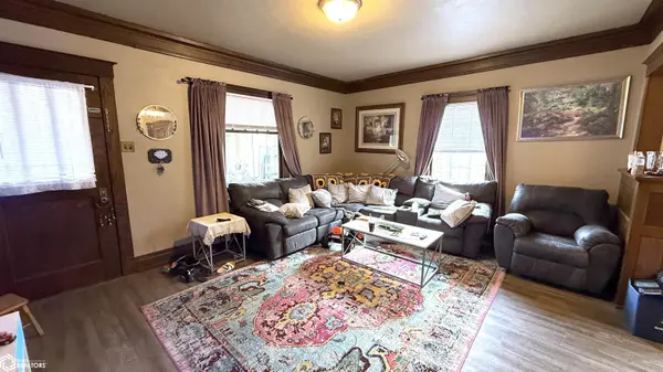 25-27 6th ST, Mason City, IA 50401