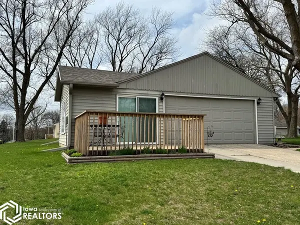 609 Lincoln DR, Webster City, IA 50595