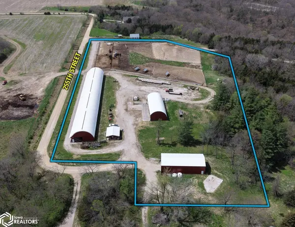 3181 255th LN, Panora, IA 50216