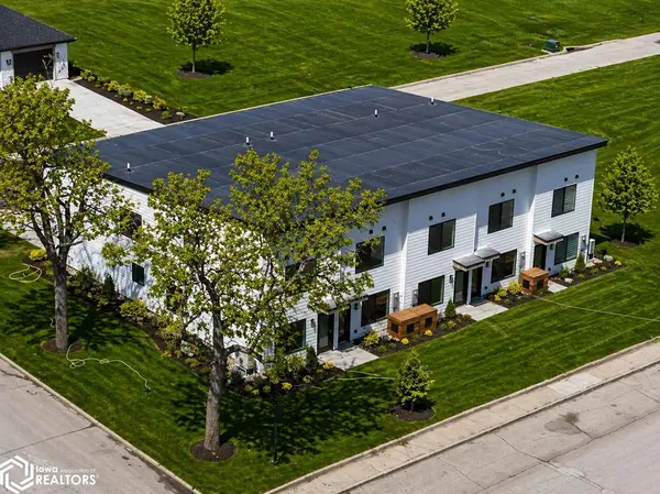 322 S 11th, Sac City, IA 50583