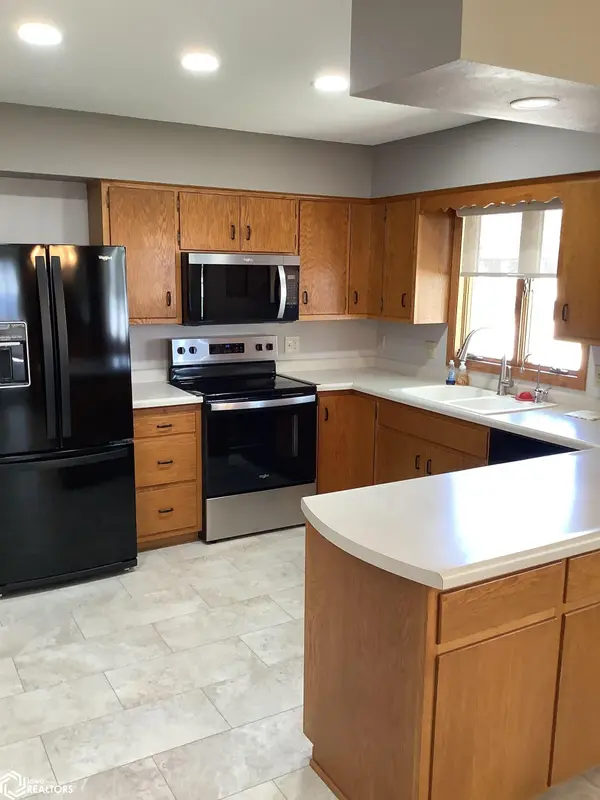 509 SW 2nd ST, Buffalo Center, IA 50424