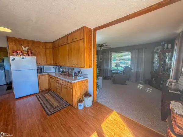 716 5th AVE, Ackley, IA 50601