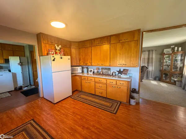 716 5th AVE, Ackley, IA 50601
