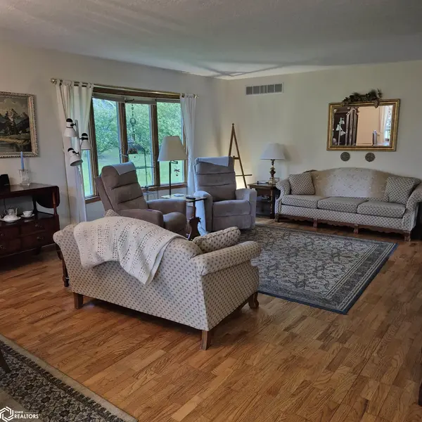 6 Weaver Dr., Ottumwa, IA 52501