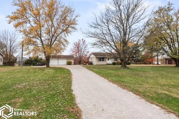 22789 195th St, Bloomfield, IA 52537
