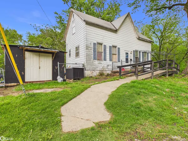 325 Marion ST, Warsaw, IL 62379