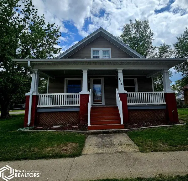 134 E Main ST, Agency, IA 52530