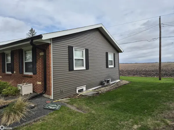 28 Spruce DR, Eagle Grove, IA 50533
