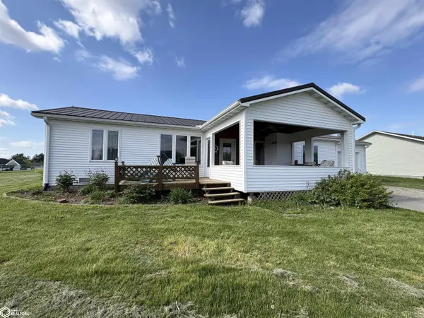 14531 Valley View DR, Mystic, IA 52574