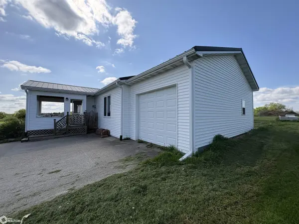 14531 Valley View DR, Mystic, IA 52574