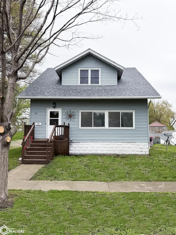 101 2nd ST, Elliott, IA 51532