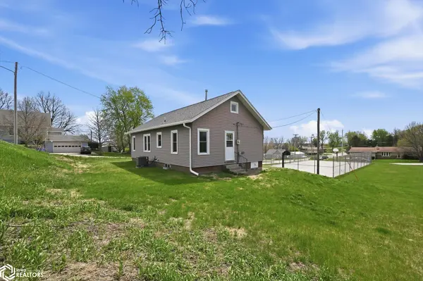 410 4Th ST, Portsmouth, IA 51563
