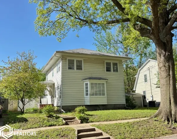 306 W Madison AVE, Fairfield, IA 52556