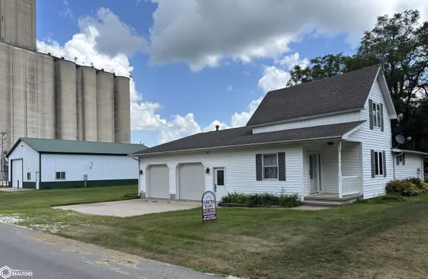 106 & 104 Cedar ST, Williams, IA 50271