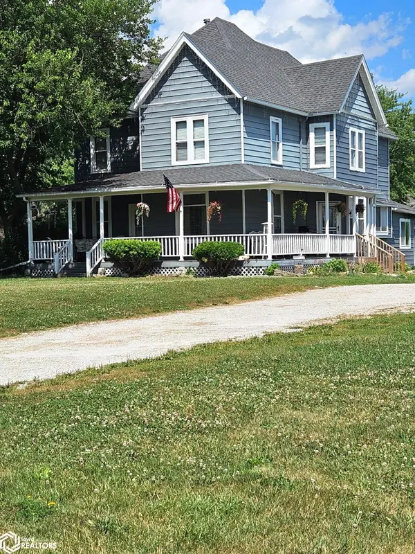 714 S 4Th ST, Chariton, IA 50049