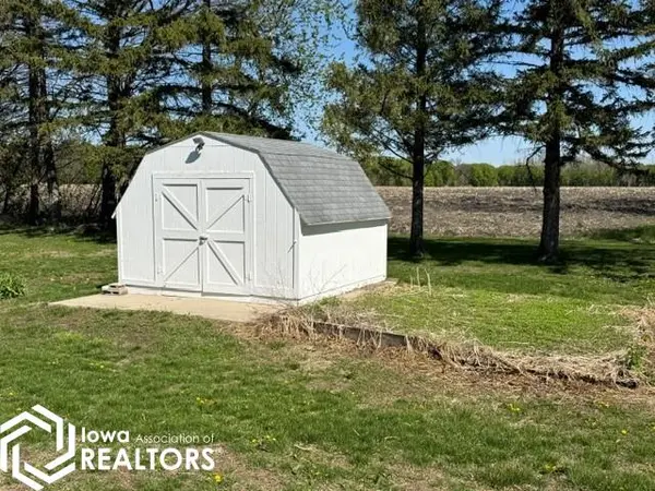1601 5th ST, Emmetsburg, IA 50536