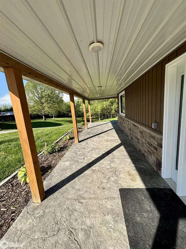 2655 130Th AVE, Farmington, IA 52626