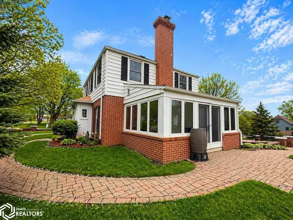 505 S 4th st, Forest City, IA 50436