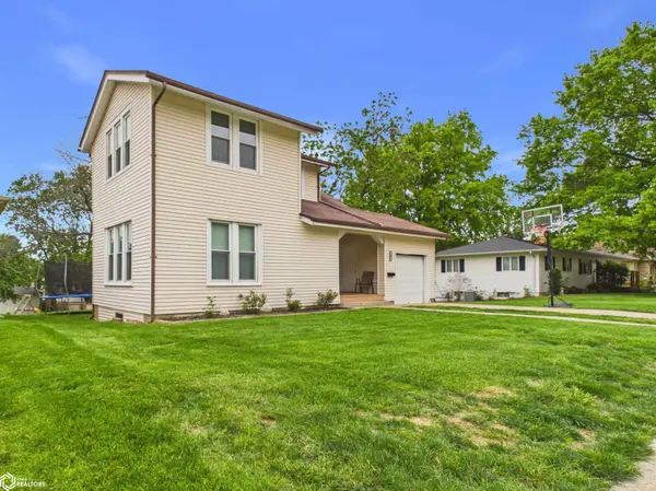 1008 Grand AVE, Keokuk, IA 52632