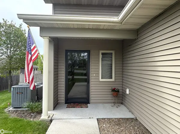 1201 Country Club DR #9, Creston, IA 50801
