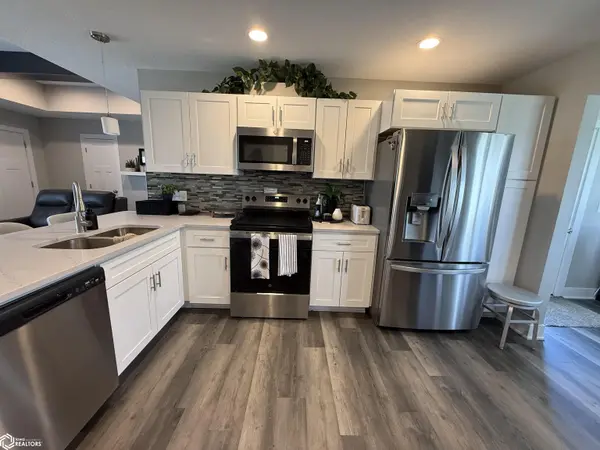 1001 Lewis DR, Webster City, IA 50595