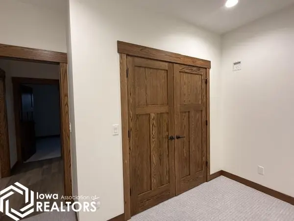 1504 Creekside Drive, Humboldt, IA 50548
