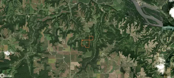 38346 Cherry Valley RD, Guttenberg, IA 52052