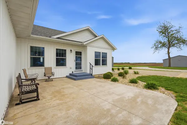 636 Township Road 1400E, Stronghurst, IL 61480