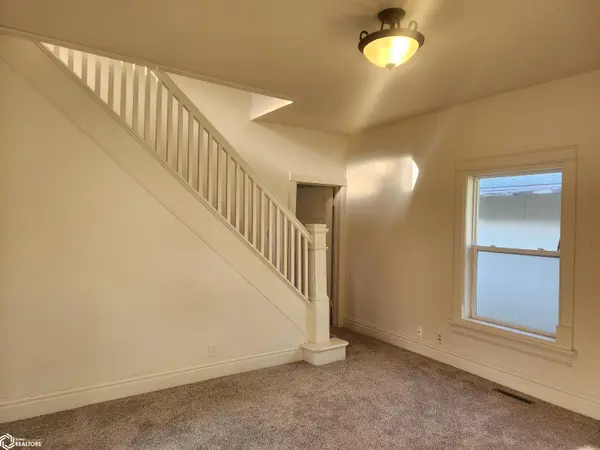 206 E 9th ST, Atlantic, IA 50022