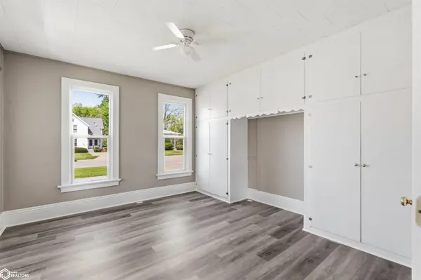 1208 Main ST, Grinnell, IA 50112