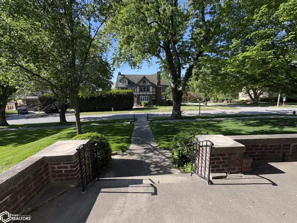 901 E Corning ST, Red Oak, IA 51566