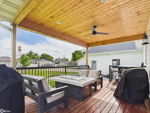 214 E Wapello ST, Agency, IA 52530