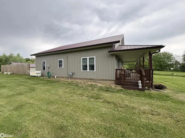 213 S Maple, Cincinnati, IA 52549
