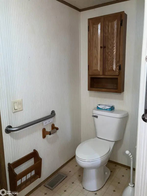 829 Quiet Harbor, Creston, IA 50801