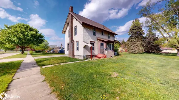 1523 N Monroe AVE, Mason City, IA 50401