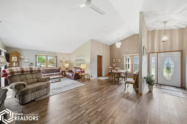 1611 Grand St, Webster City, IA 50595