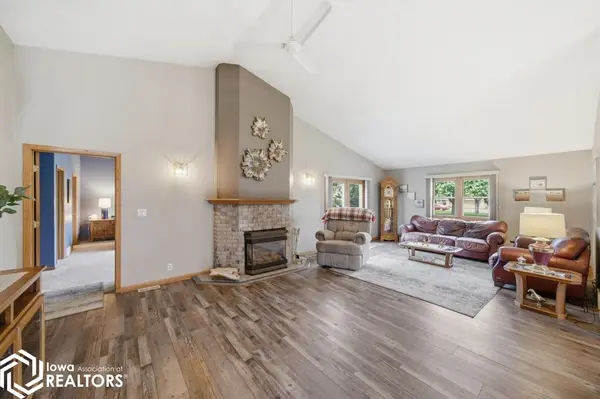 1611 Grand St, Webster City, IA 50595