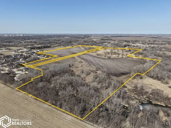 12th ST, Mason City, IA 50401