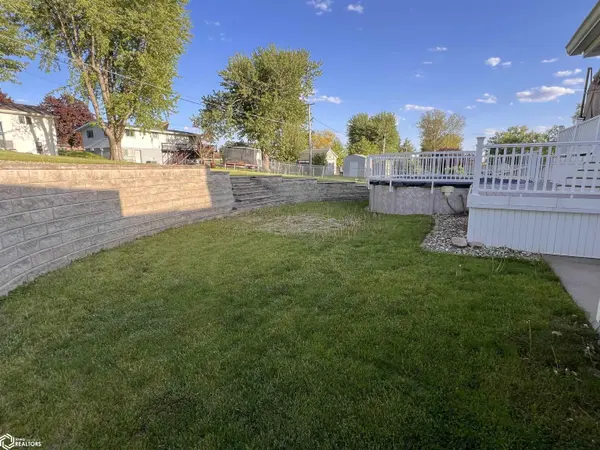 *** *** *** *** #***, Belle Plaine, IA 52208