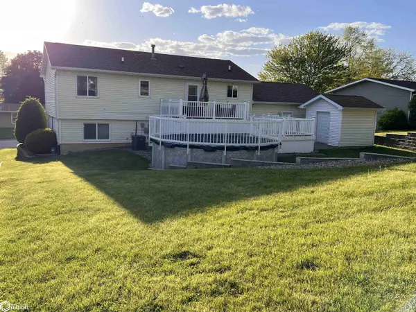 *** *** *** *** #***, Belle Plaine, IA 52208