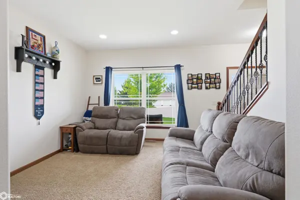 24120 M AVE #5, Grundy Center, IA 50638