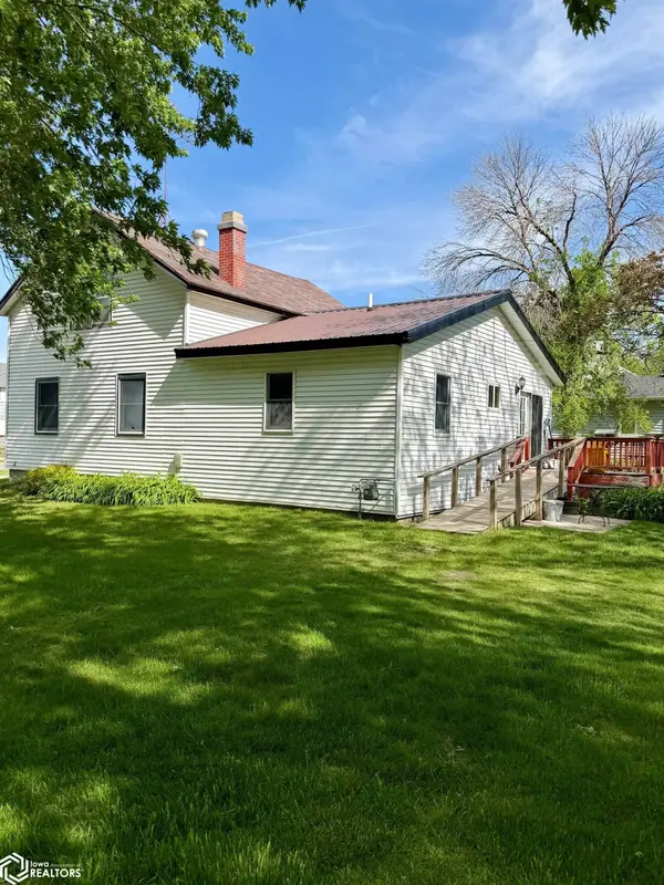 715 S Main ST, Clarion, IA 50525