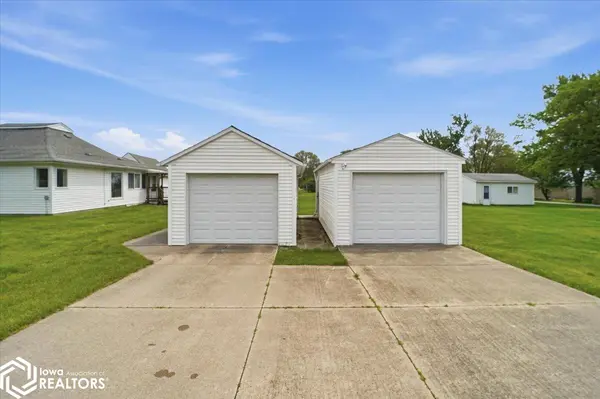 208 Orange DR, New Providence, IA 50206