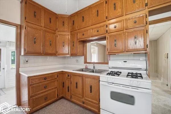 208 Orange DR, New Providence, IA 50206