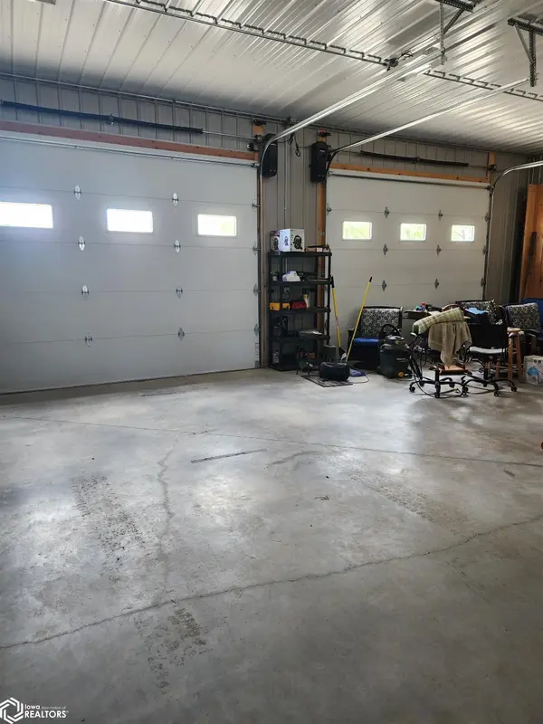 2120 E Oak ST, Algona, IA 50511