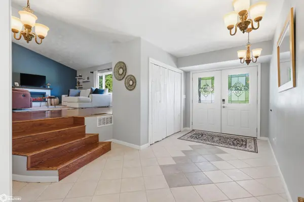 115 N Plane St, Burlington, IA 52601